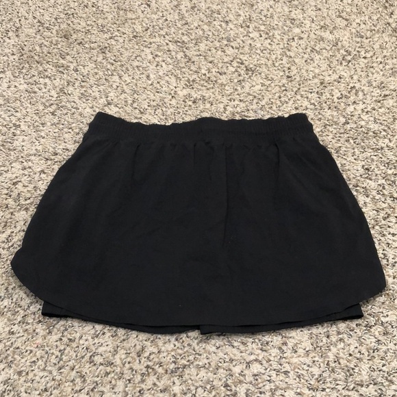 Athleta Trekkie Crest Skort Size 4 Black - Picture 3 of 7